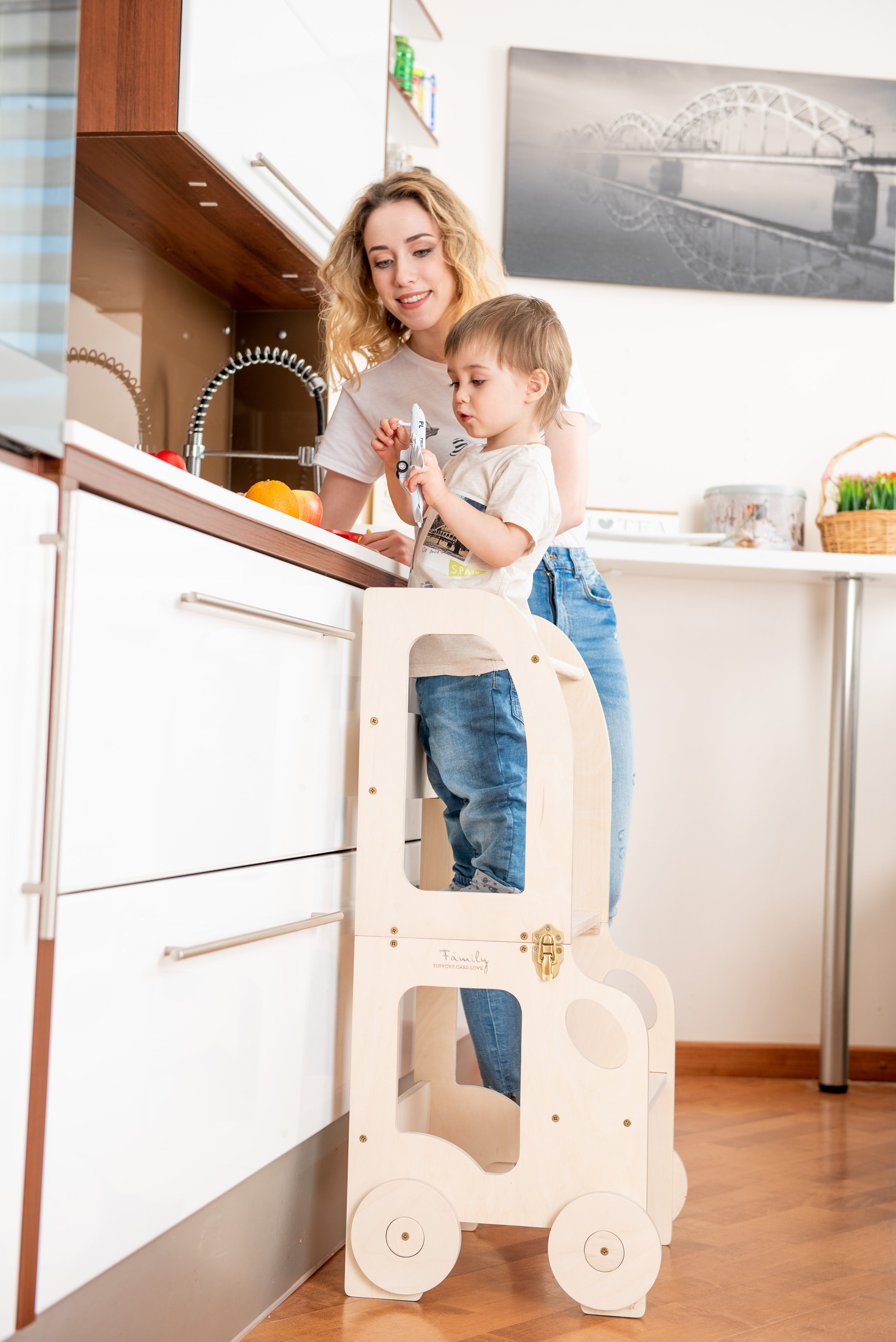 Autoköögi abiline / õppelaud Family-scl-lt