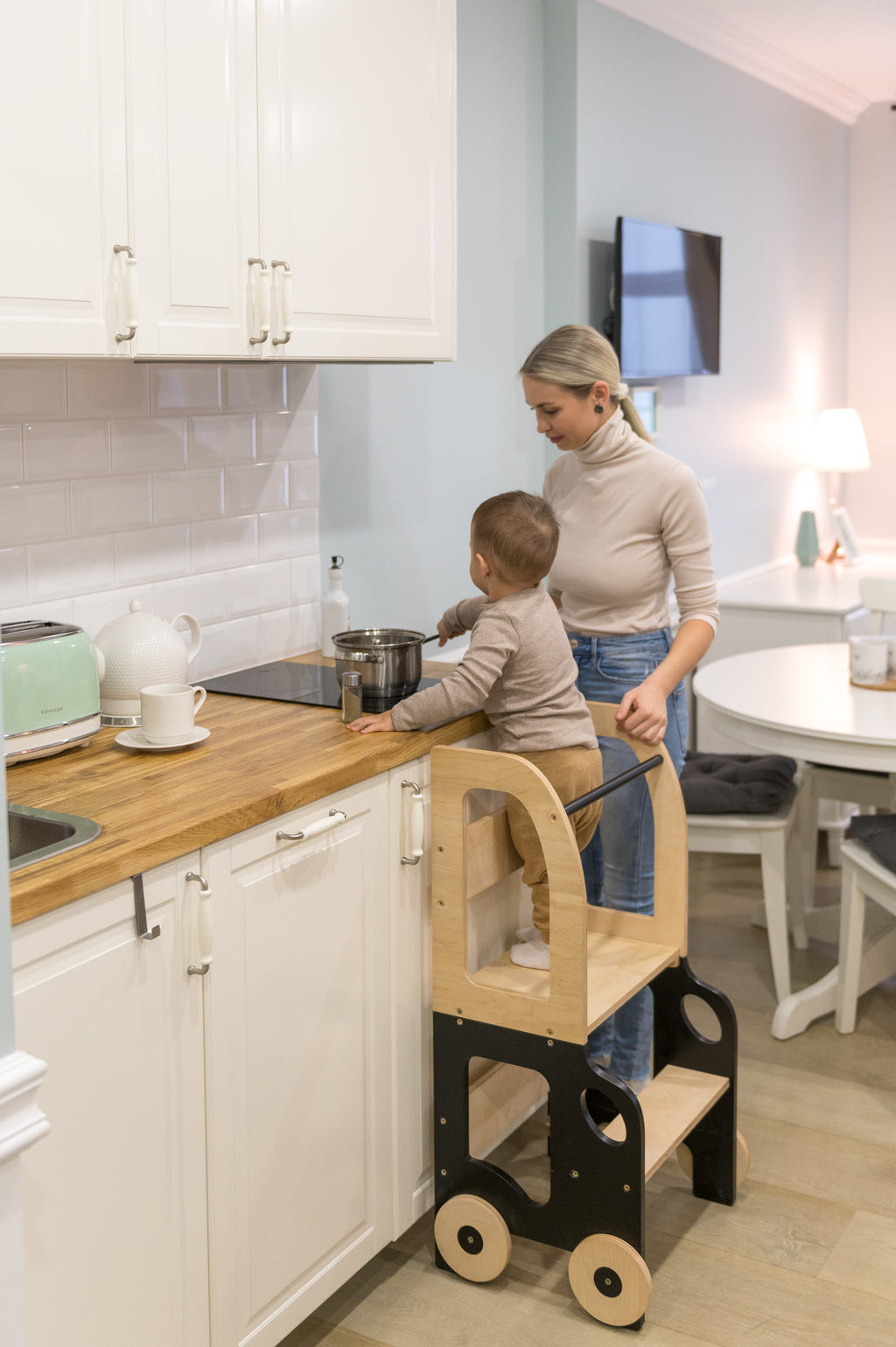 Autoköögi abiline / õppelaud Family-scl-lt