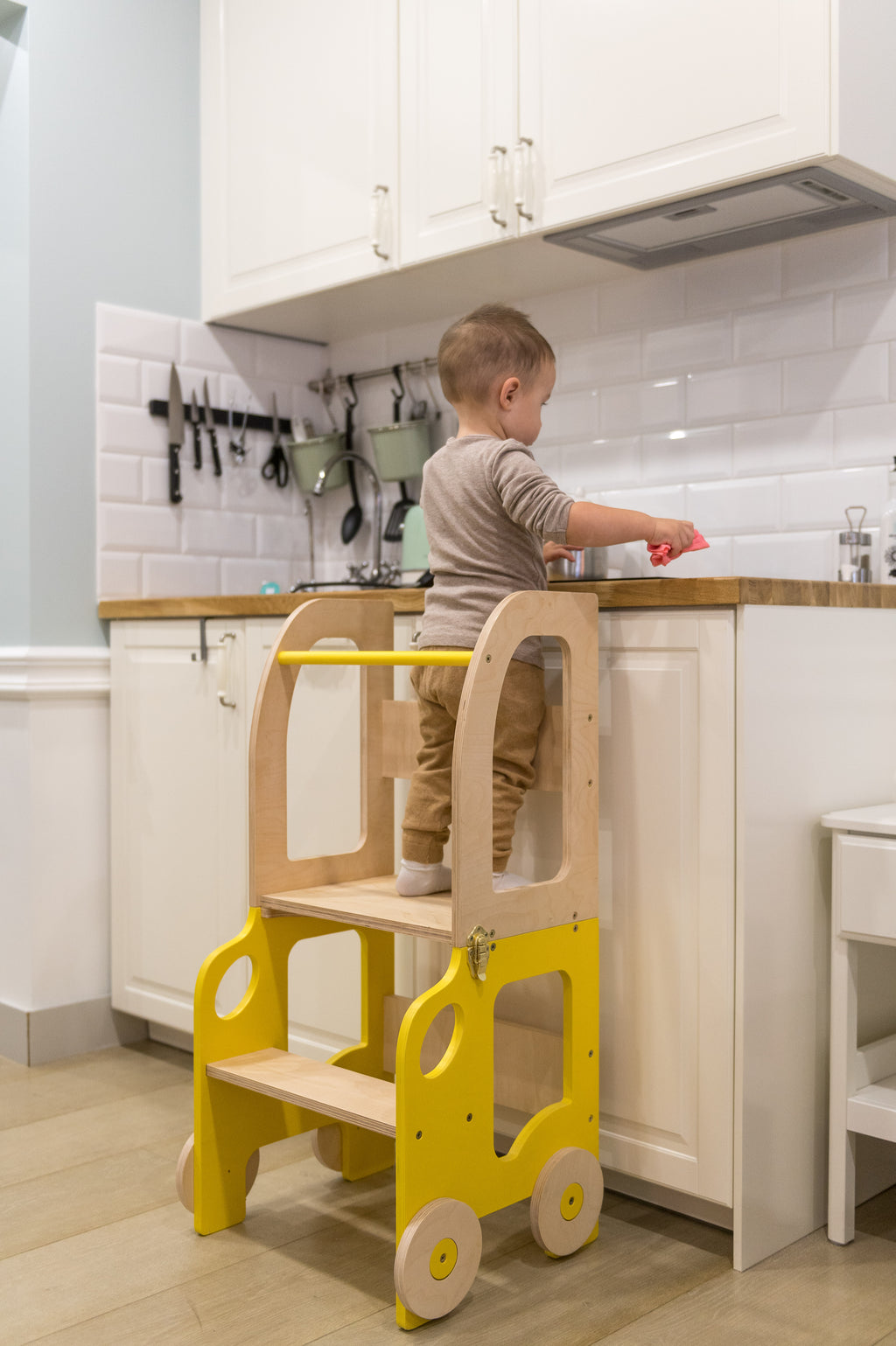 Autoköögi abiline / õppelaud Family-scl-lt